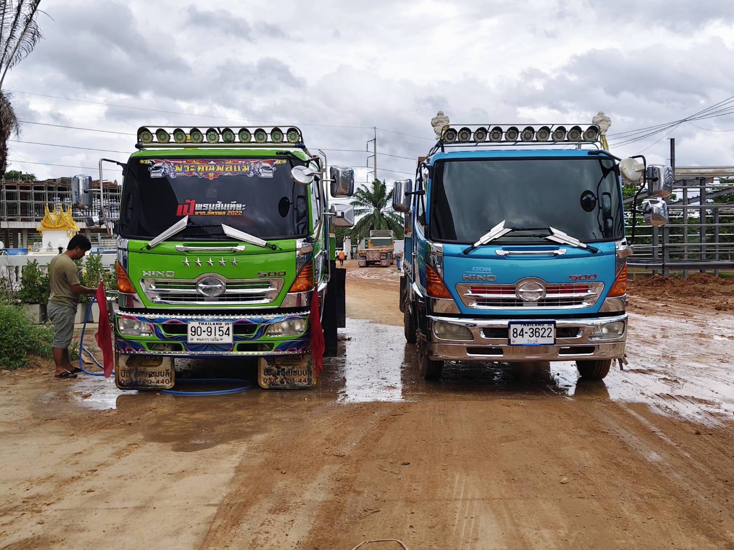 39 - https://สุนทรแม็คโครรับจ้าง.com | บริการให้เช่ารถแม็คโคร PC30-200 หัวเจาะ หัวสว่าน รถ 6 ล้อ 10 ล้อ รับเหมาถมที่ เคลียร์ริ่งพื้นที่ ขนขยะโรงงาน ส่งหิน ดิน ทราย พื้นที่ชลบุรี-ระยอง ครบวงจร งานดี บริการไว ราคามาตรฐาน โทรปรึกษาเราได้ทันที